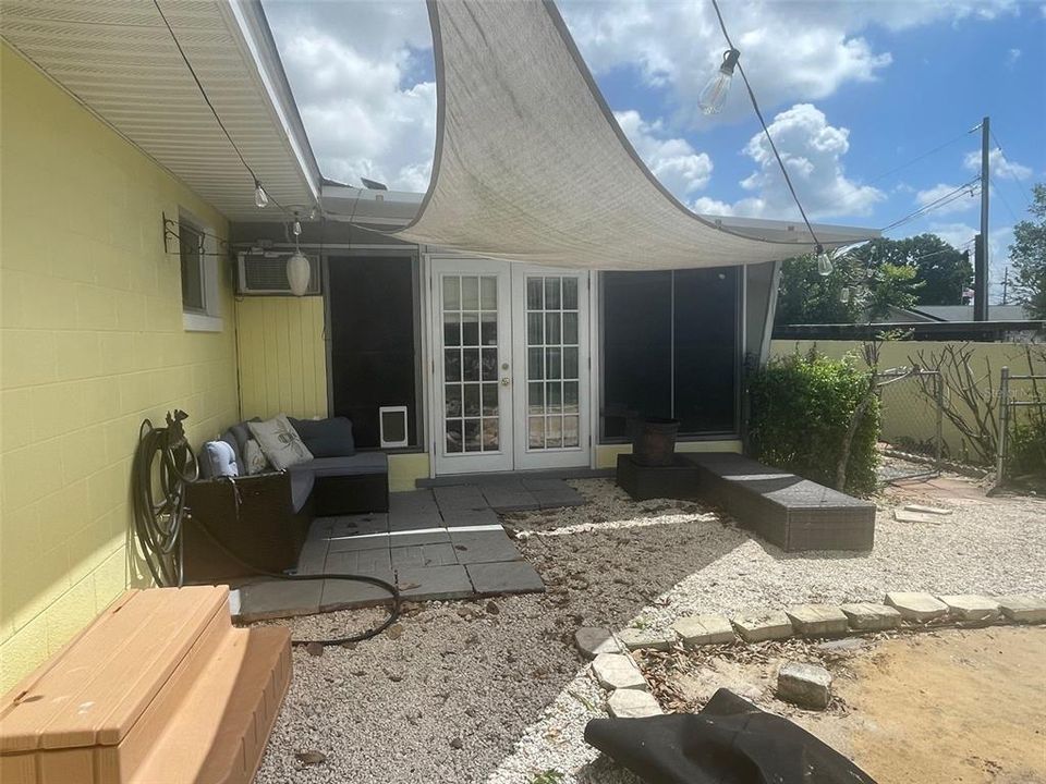Activo con contrato: $245,000 (3 camas, 2 baños, 1560 Pies cuadrados)