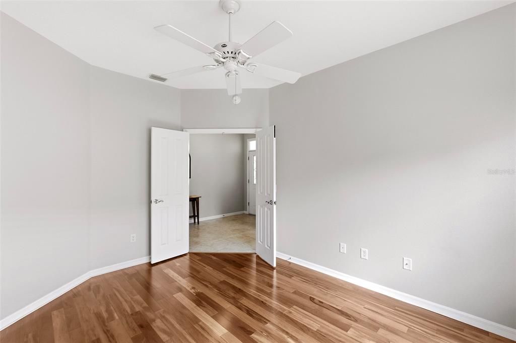 En Venta: $725,000 (3 camas, 2 baños, 2159 Pies cuadrados)