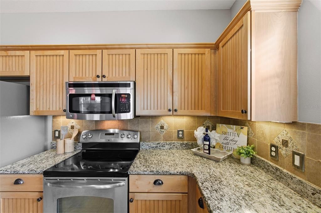 En Venta: $725,000 (3 camas, 2 baños, 2159 Pies cuadrados)