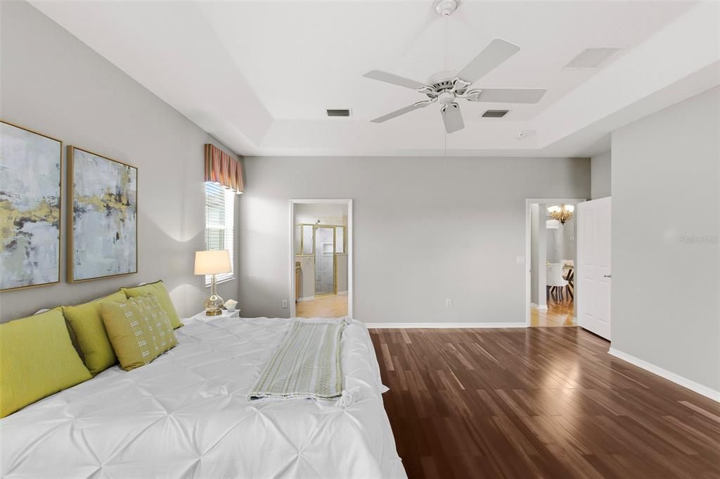 En Venta: $725,000 (3 camas, 2 baños, 2159 Pies cuadrados)