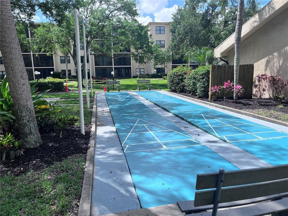 На продажу: $114,412 (2 спален, 2 ванн, 1050 Квадратных фут)