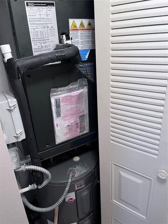 На продажу: $114,412 (2 спален, 2 ванн, 1050 Квадратных фут)