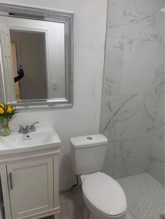 В аренду: $1,600 (2 спален, 1 ванн, 1644 Квадратных фут)