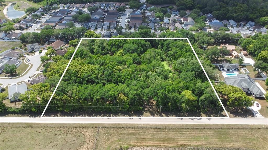 En Venta: $525,000 (5.10 acres)