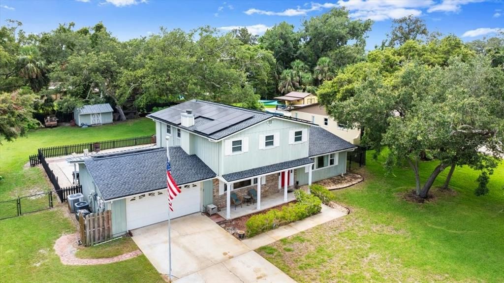 For Sale: $515,000 (5 beds, 2 baths, 2200 Square Feet)