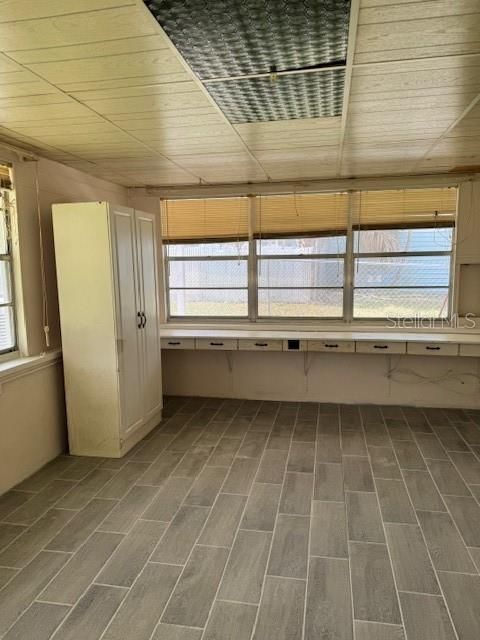 For Rent: $1,350 (2 beds, 1 baths, 1056 Square Feet)