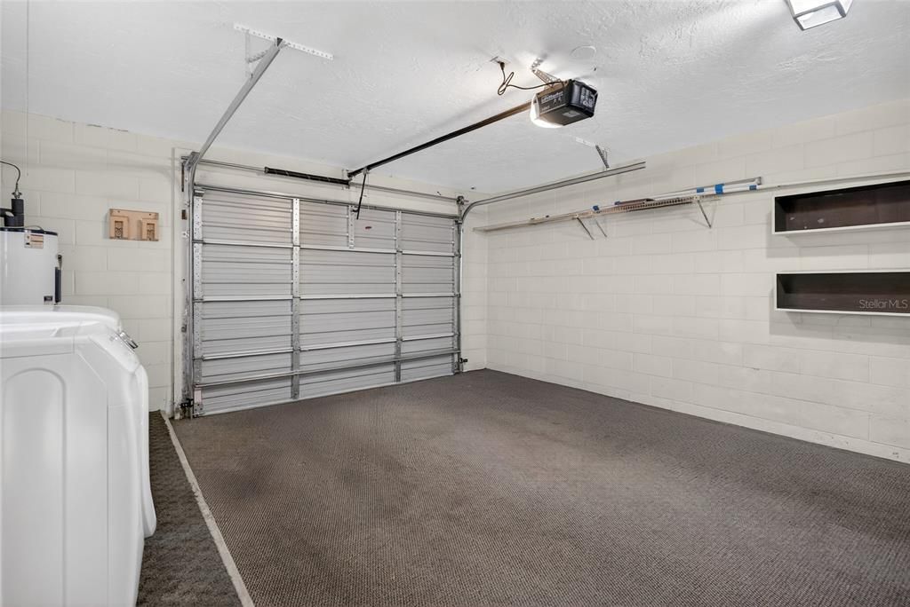 На продажу: $149,900 (2 спален, 2 ванн, 1066 Квадратных фут)