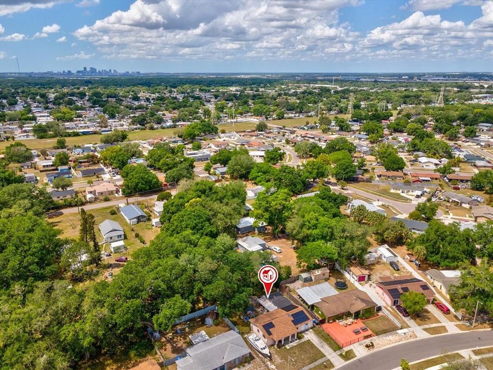 Activo con contrato: $250,000 (3 camas, 2 baños, 1269 Pies cuadrados)