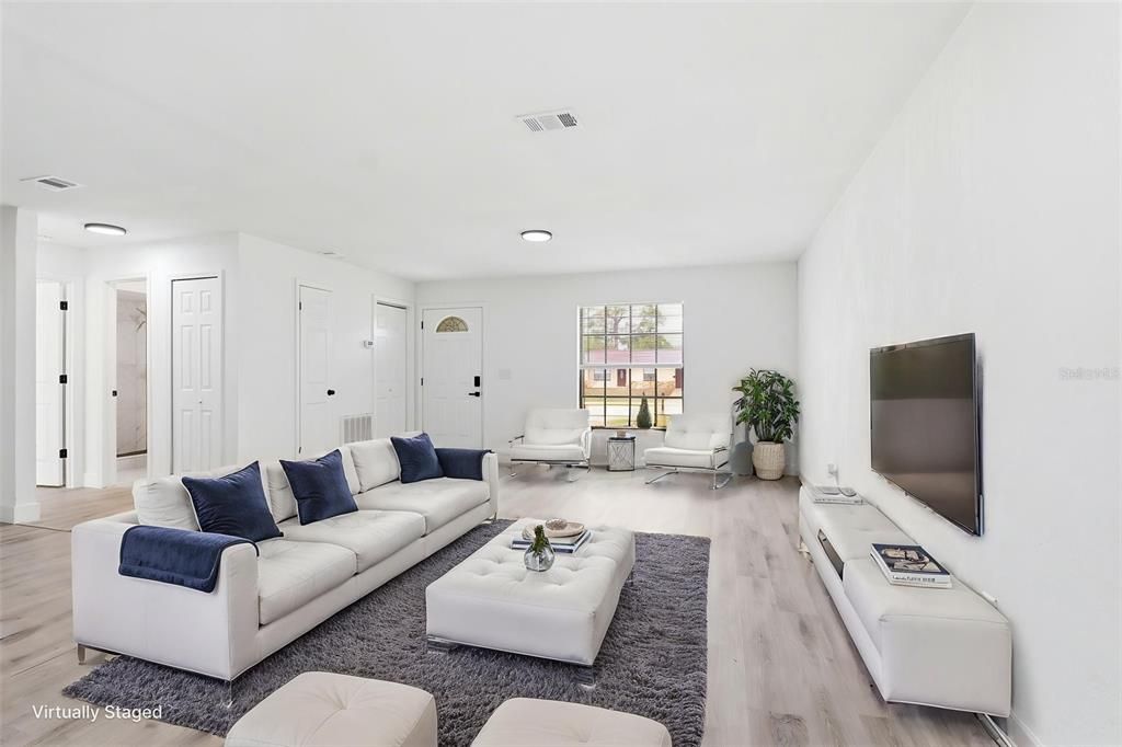 For Sale: $329,900 (4 beds, 3 baths, 1602 Square Feet)