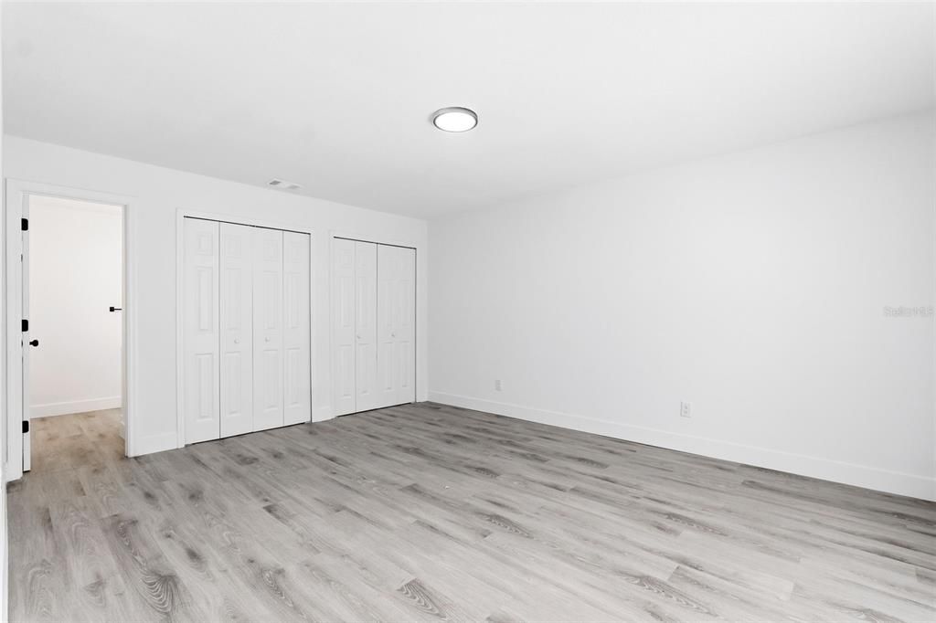 For Sale: $329,900 (4 beds, 3 baths, 1602 Square Feet)