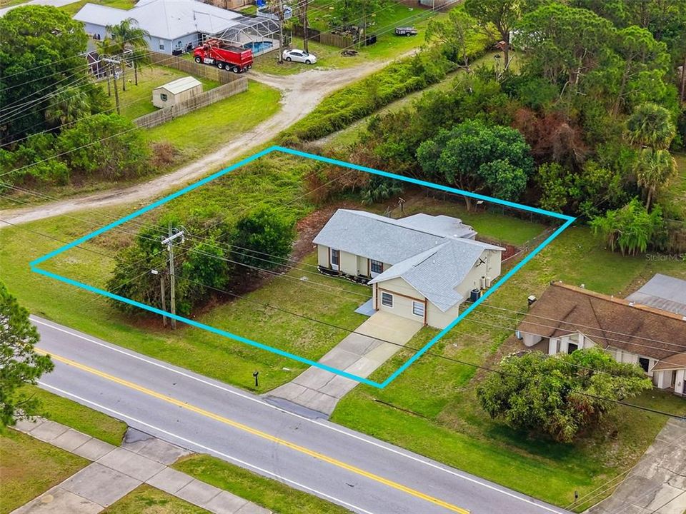 For Sale: $329,900 (4 beds, 3 baths, 1602 Square Feet)