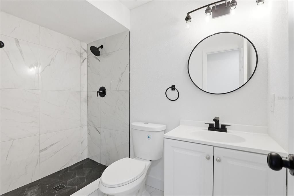 For Sale: $329,900 (4 beds, 3 baths, 1602 Square Feet)