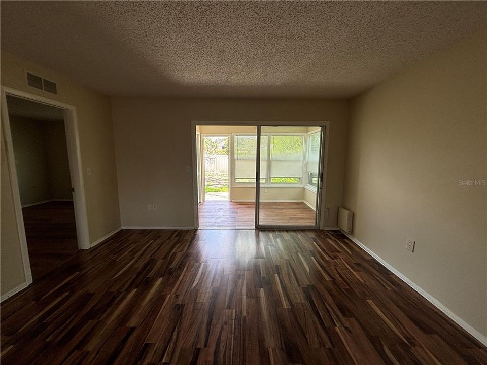 For Rent: $1,750 (2 beds, 2 baths, 1030 Square Feet)