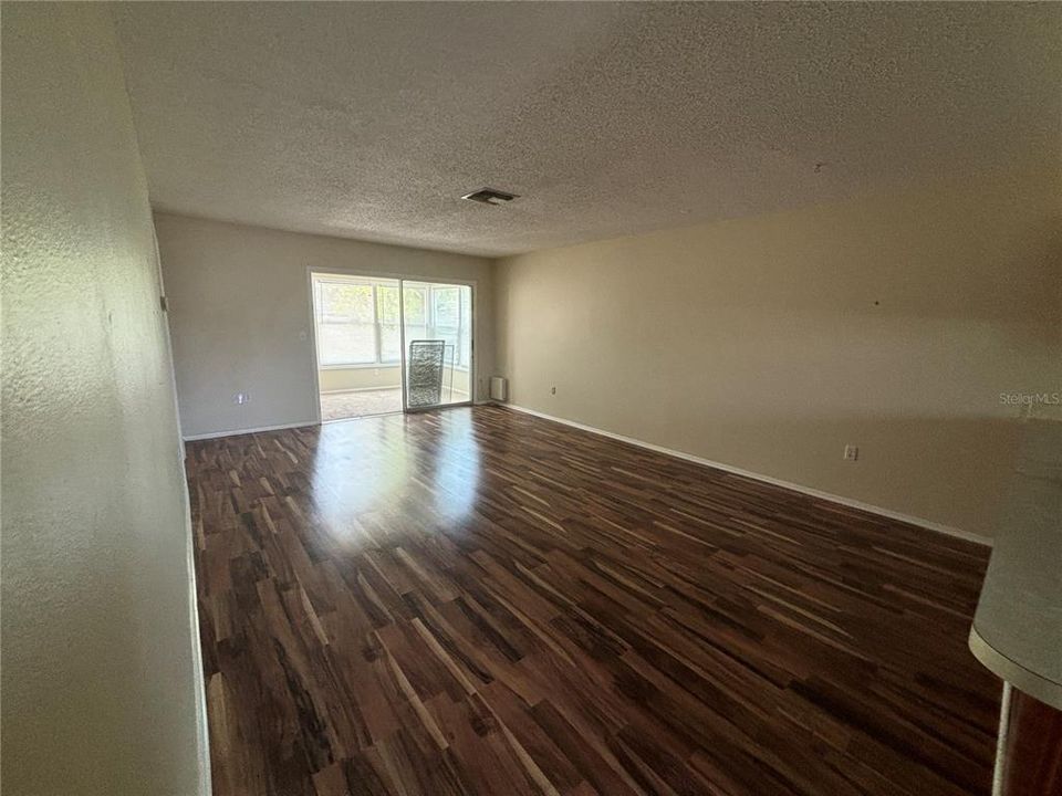 For Rent: $1,750 (2 beds, 2 baths, 1030 Square Feet)
