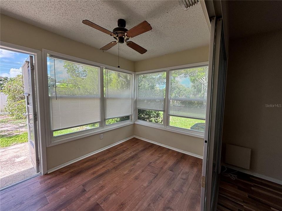 For Rent: $1,750 (2 beds, 2 baths, 1030 Square Feet)