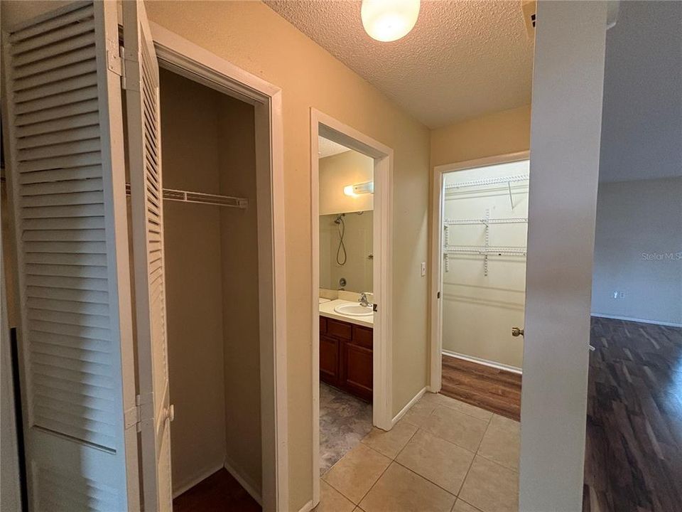 For Rent: $1,750 (2 beds, 2 baths, 1030 Square Feet)