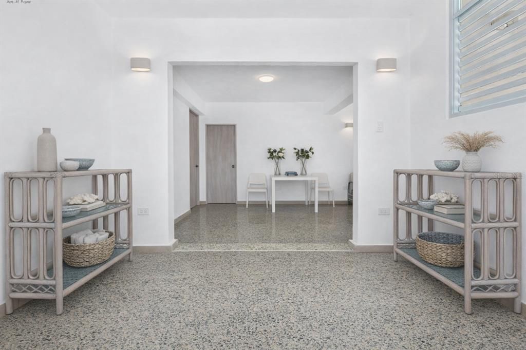 En Renta: $2,950 (2 camas, 2 baños, 819 Pies cuadrados)