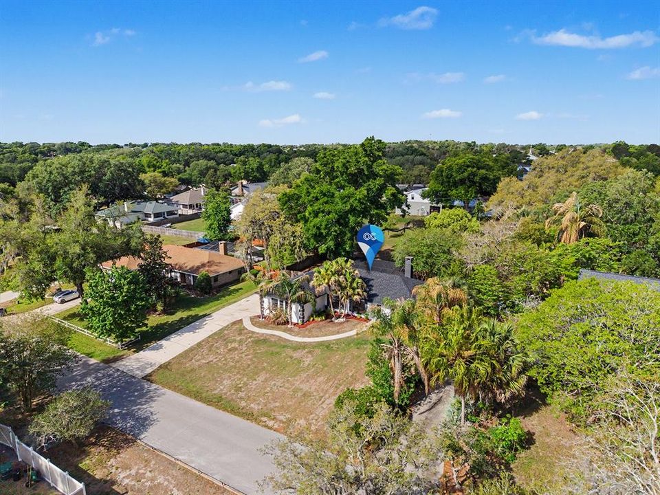 Activo con contrato: $414,999 (4 camas, 2 baños, 1863 Pies cuadrados)
