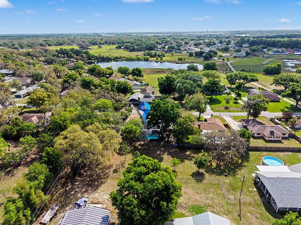 Activo con contrato: $414,999 (4 camas, 2 baños, 1863 Pies cuadrados)