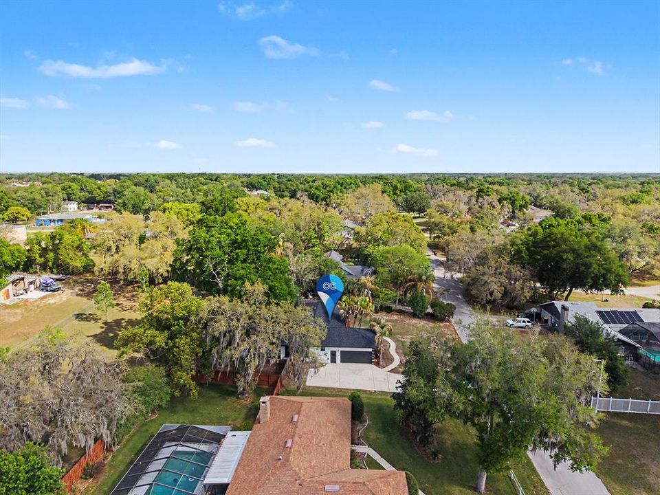 Activo con contrato: $414,999 (4 camas, 2 baños, 1863 Pies cuadrados)