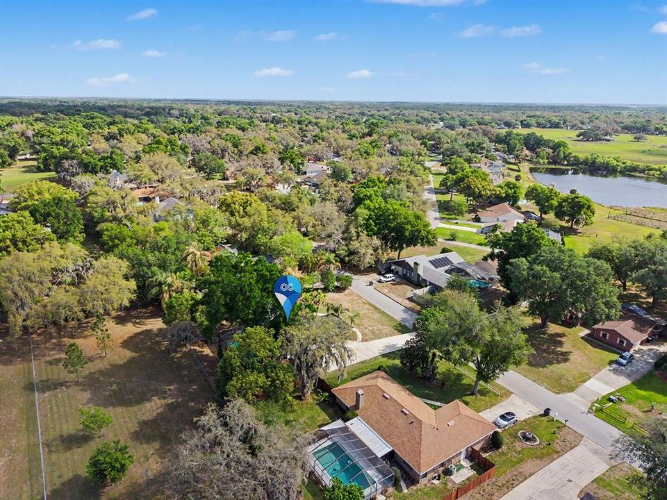 Activo con contrato: $414,999 (4 camas, 2 baños, 1863 Pies cuadrados)