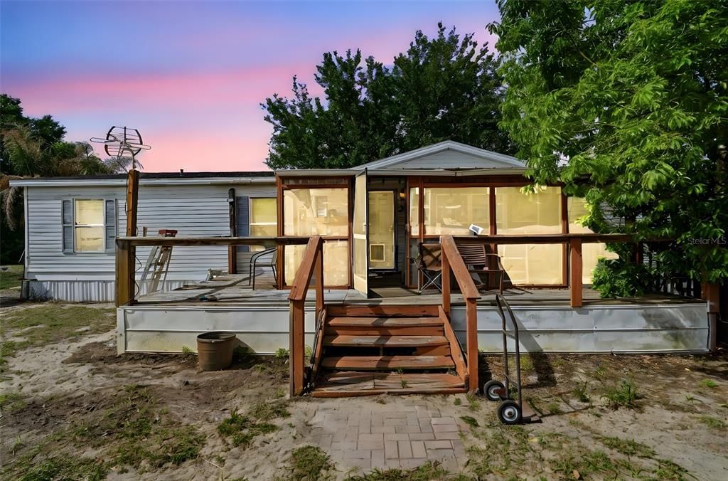 На продажу: $280,000 (4.23 acres)