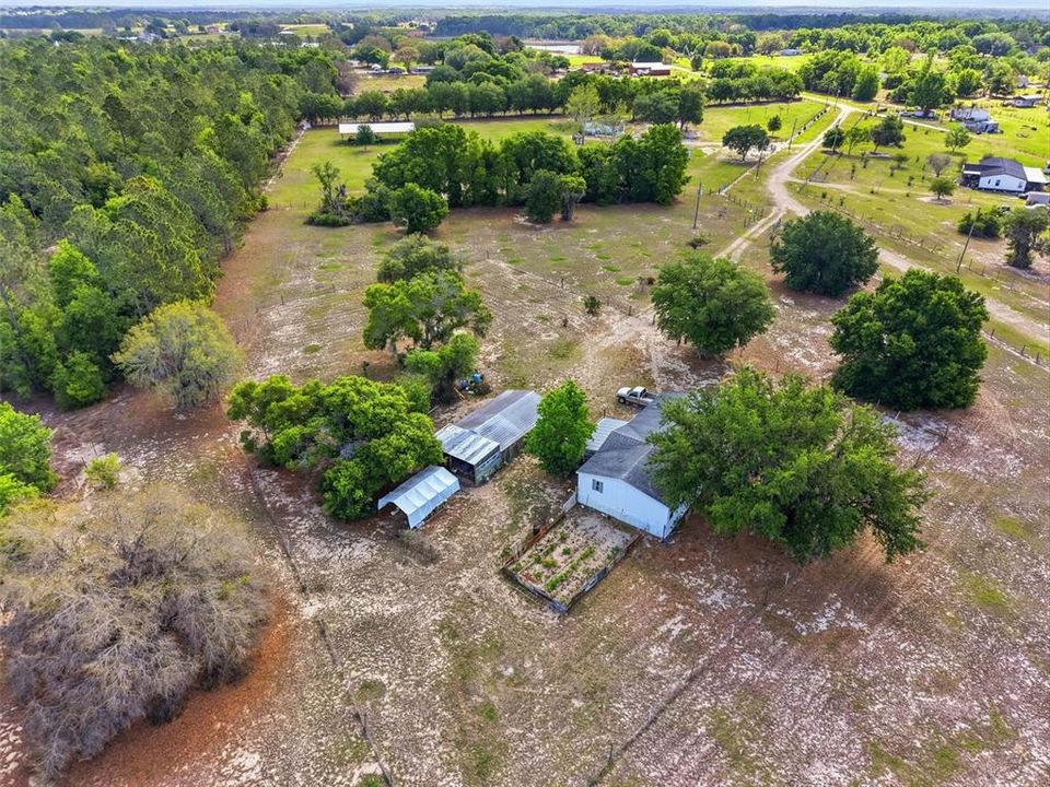 На продажу: $280,000 (4.23 acres)