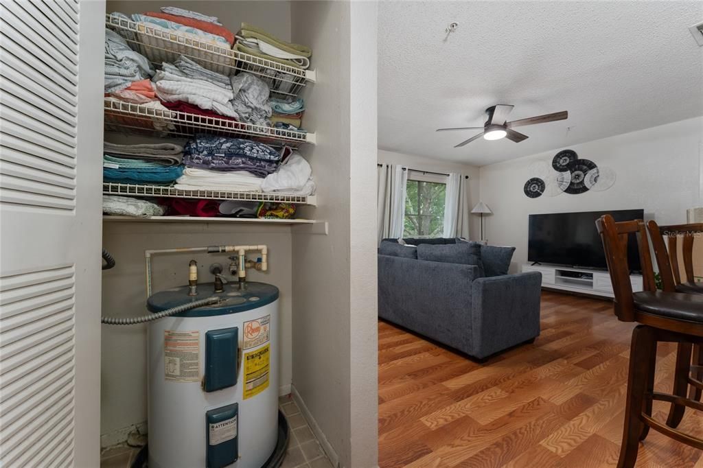 En Venta: $179,990 (2 camas, 2 baños, 1019 Pies cuadrados)