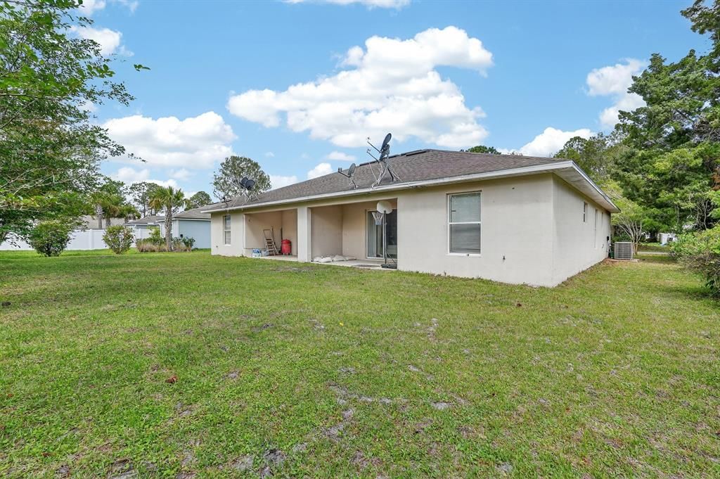 For Sale: $488,800 (6 beds, 0 baths, 2307 Square Feet)