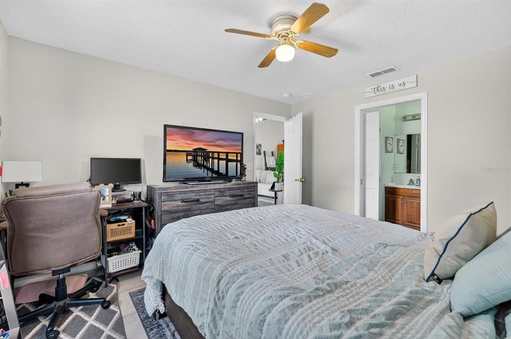 For Sale: $488,800 (6 beds, 0 baths, 2307 Square Feet)