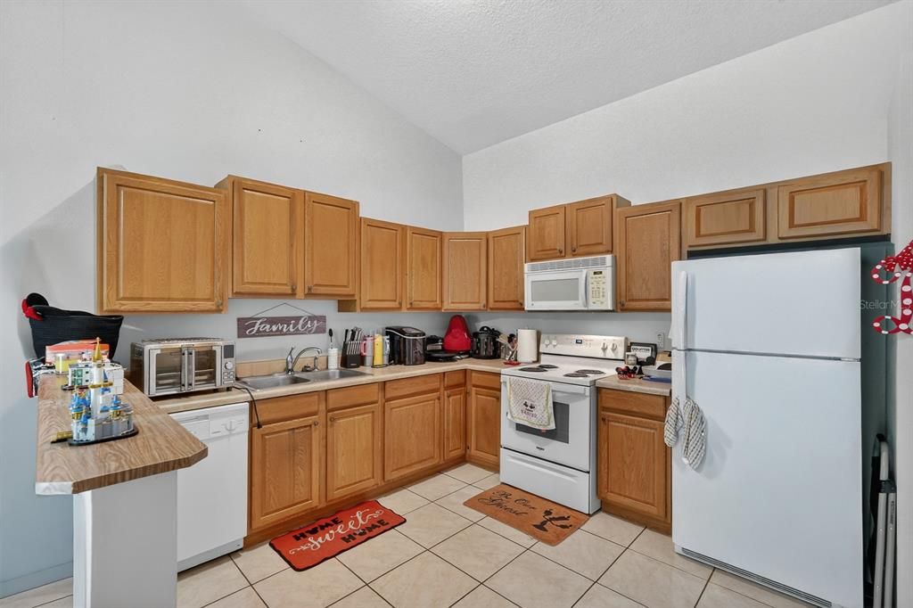 For Sale: $488,800 (6 beds, 0 baths, 2307 Square Feet)