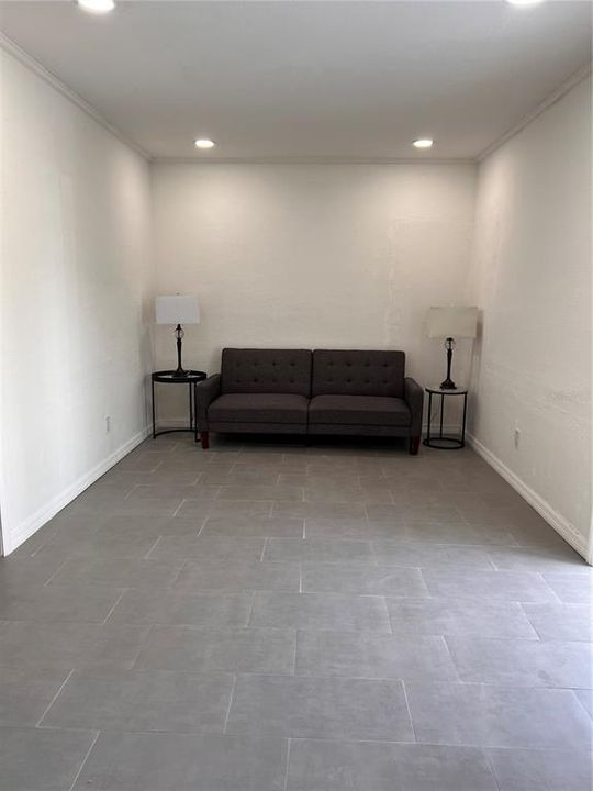 En Venta: $499,000 (5 camas, 0 baños, 1720 Pies cuadrados)