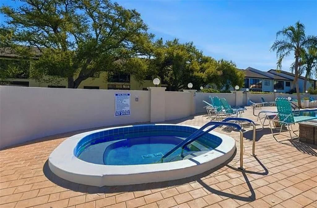En Venta: $199,900 (2 camas, 2 baños, 1130 Pies cuadrados)