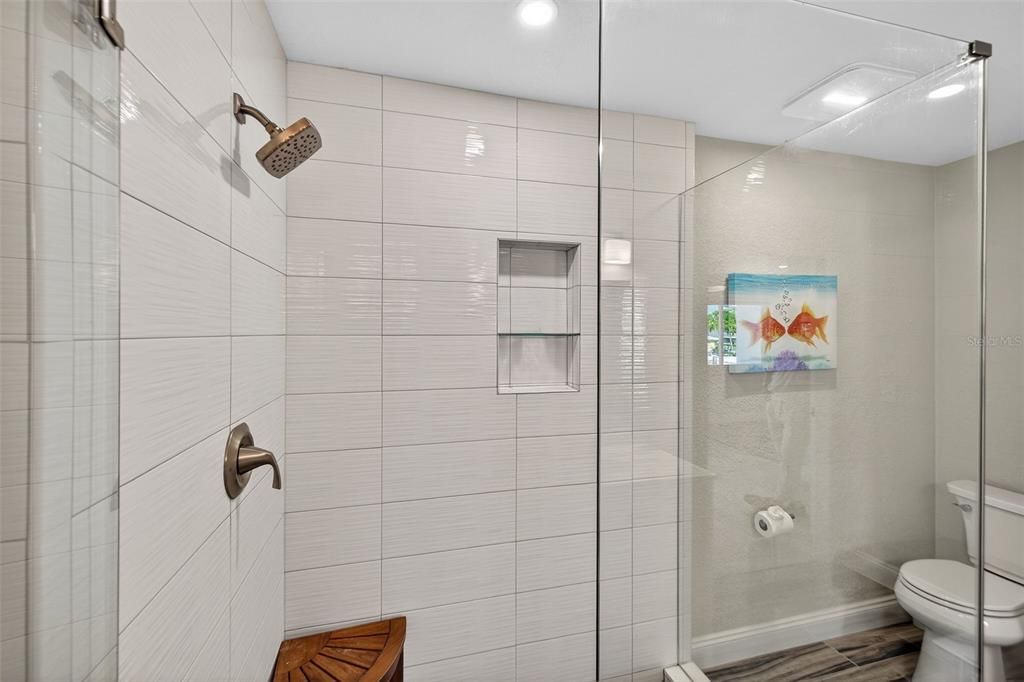 На продажу: $350,000 (3 спален, 3 ванн, 1680 Квадратных фут)