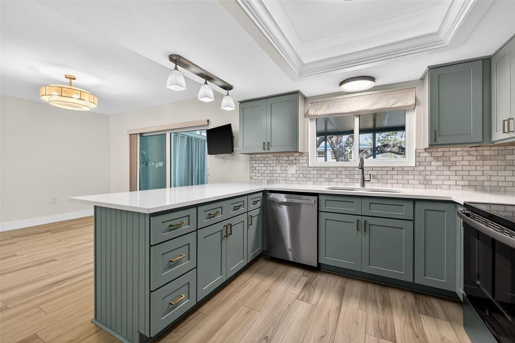 На продажу: $445,000 (3 спален, 2 ванн, 1582 Квадратных фут)