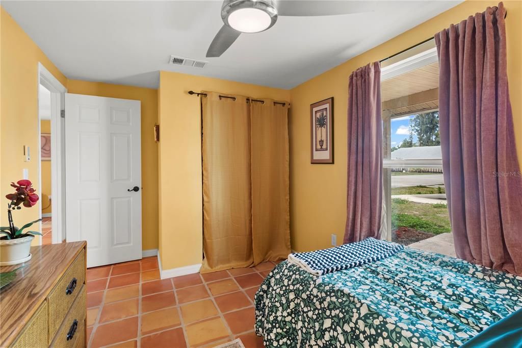 На продажу: $224,900 (3 спален, 2 ванн, 1032 Квадратных фут)