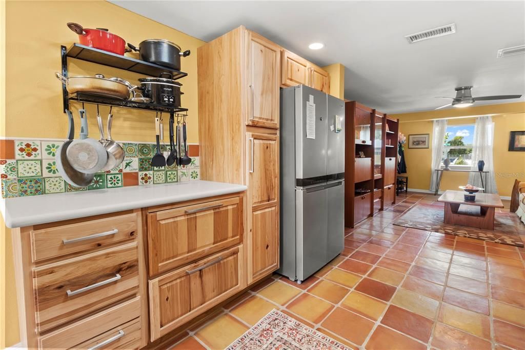 На продажу: $224,900 (3 спален, 2 ванн, 1032 Квадратных фут)