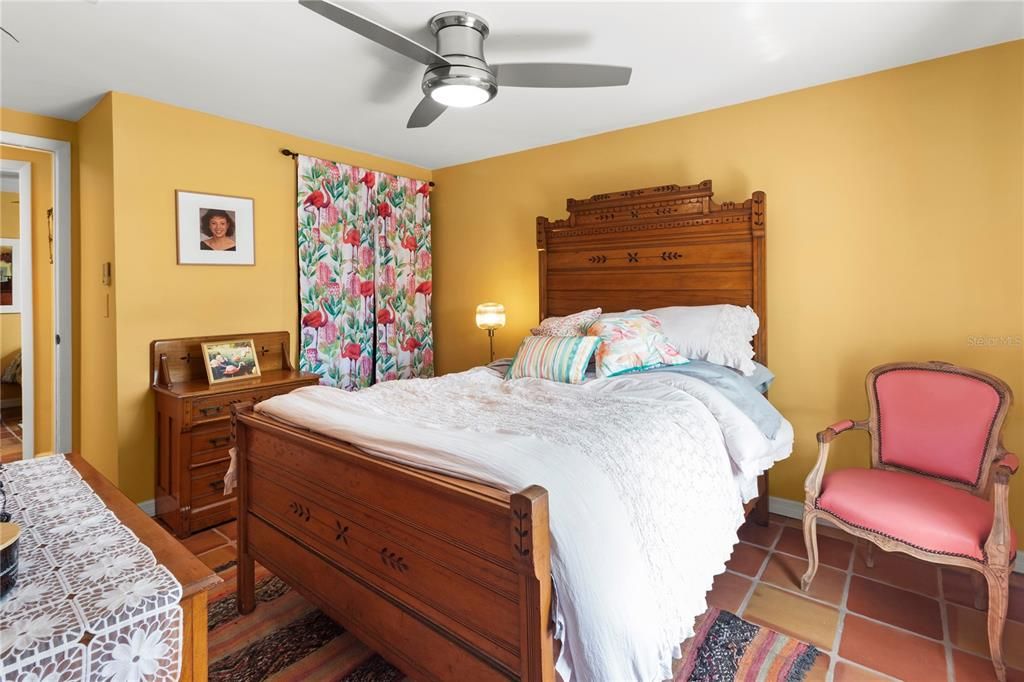 На продажу: $224,900 (3 спален, 2 ванн, 1032 Квадратных фут)