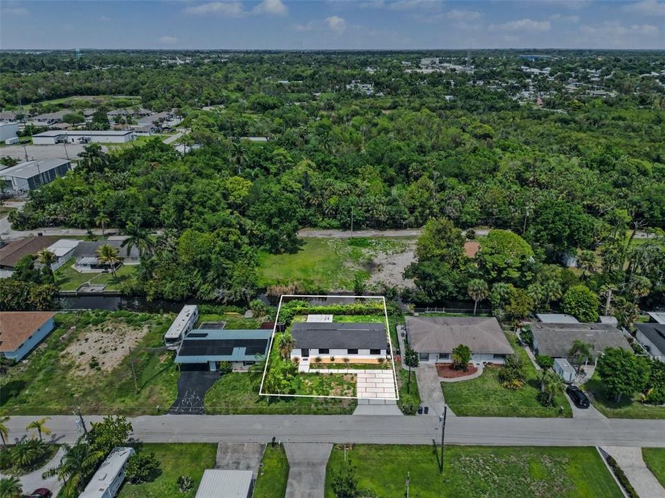 For Sale: $300,000 (4 beds, 2 baths, 1344 Square Feet)