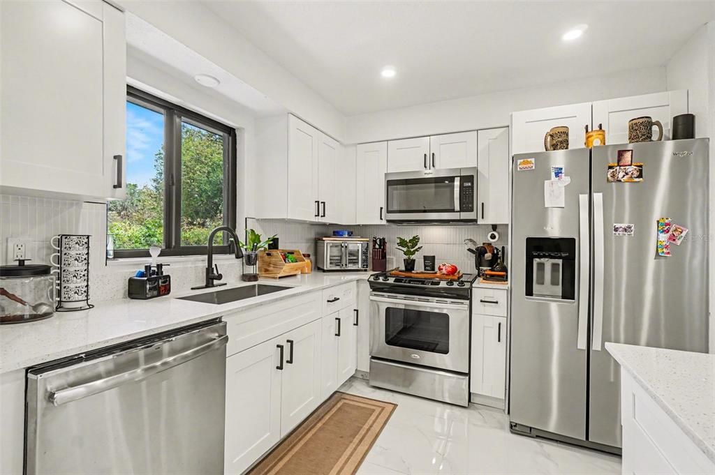 For Sale: $300,000 (4 beds, 2 baths, 1344 Square Feet)