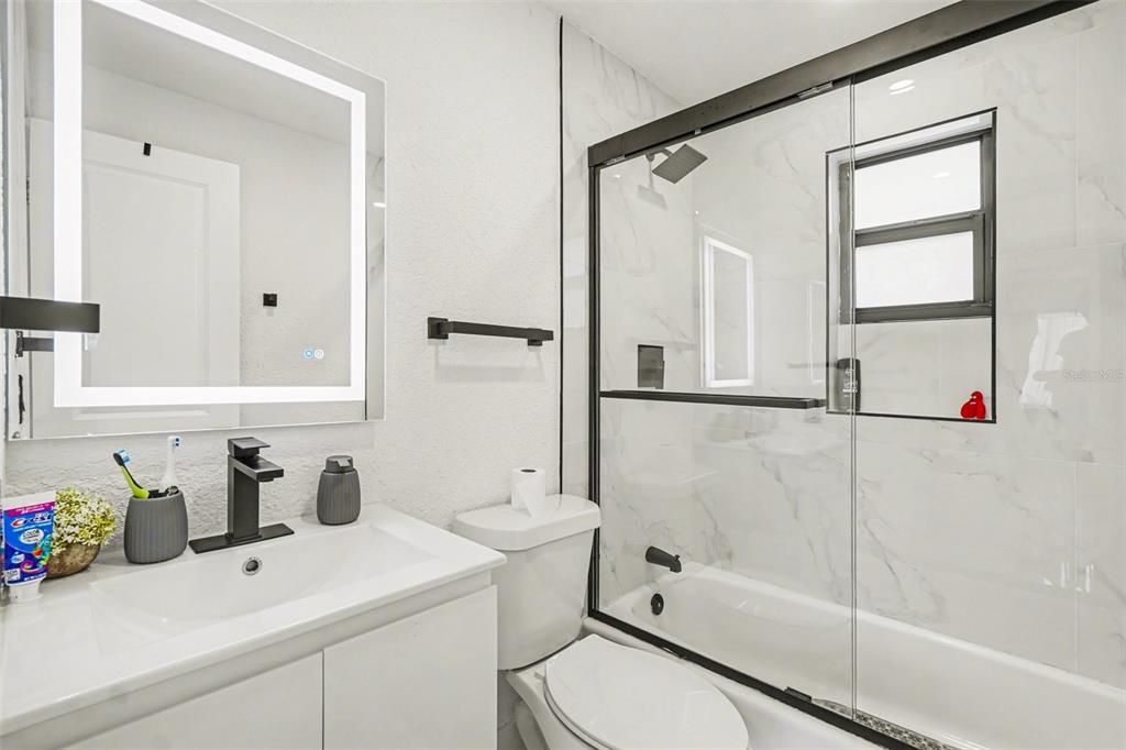 For Sale: $300,000 (4 beds, 2 baths, 1344 Square Feet)