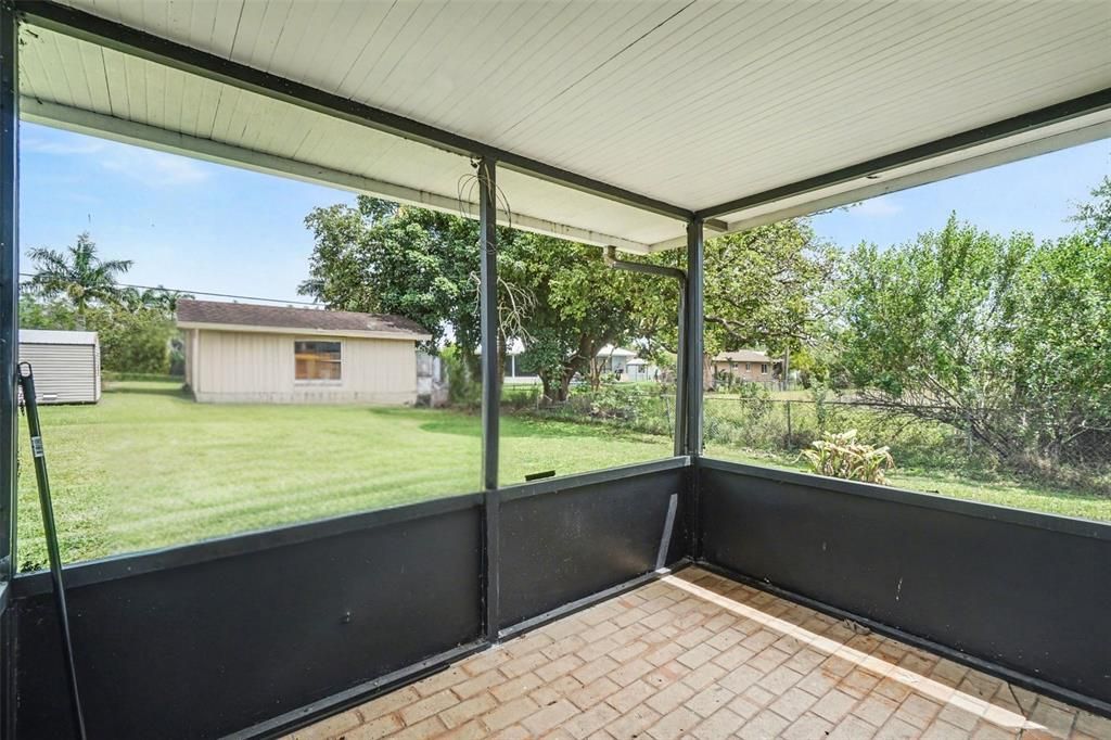 En Venta: $350,000 (4 camas, 0 baños, 1689 Pies cuadrados)