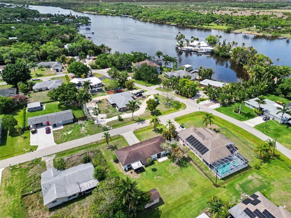 En Venta: $350,000 (4 camas, 0 baños, 1689 Pies cuadrados)