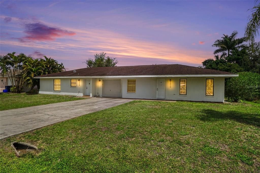 En Venta: $350,000 (4 camas, 0 baños, 1689 Pies cuadrados)