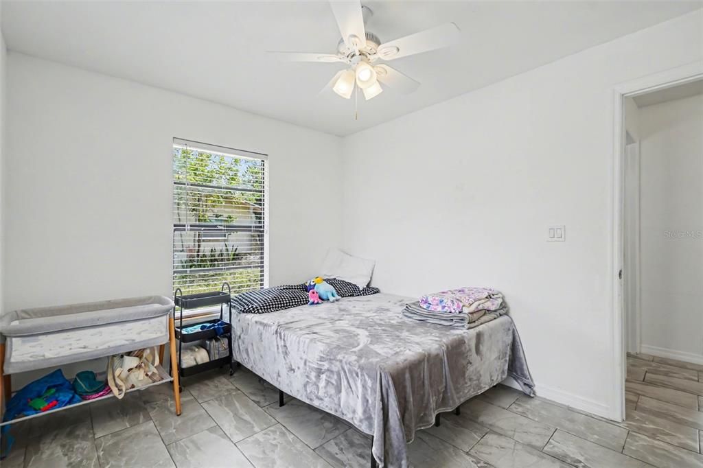 En Venta: $350,000 (4 camas, 0 baños, 1689 Pies cuadrados)