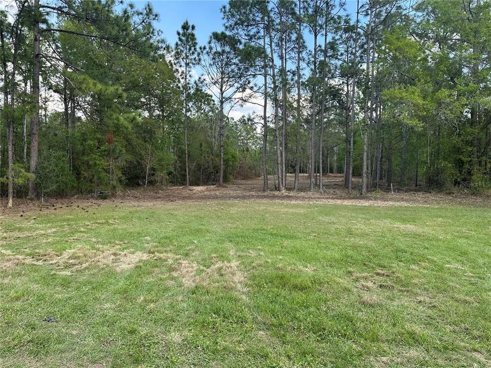 Vendido Recientemente: $89,950 (0.92 acres)