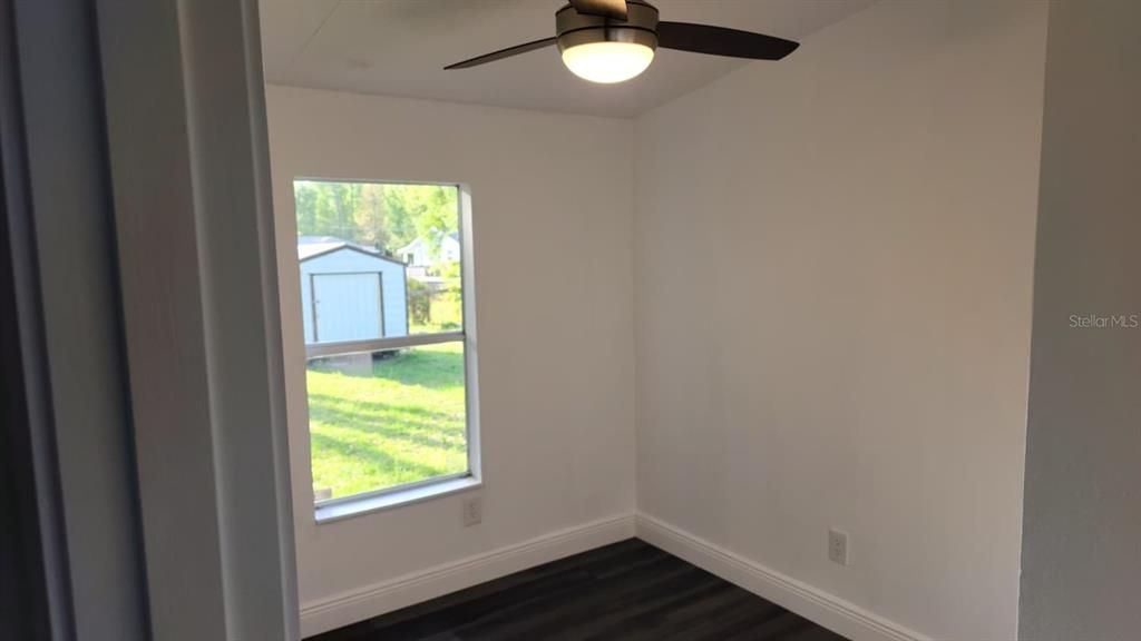 На продажу: $210,000 (3 спален, 2 ванн, 1242 Квадратных фут)