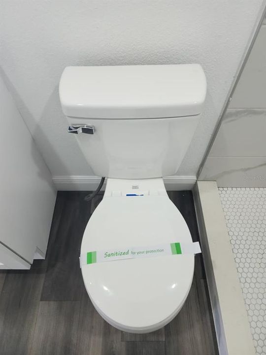 На продажу: $210,000 (3 спален, 2 ванн, 1242 Квадратных фут)