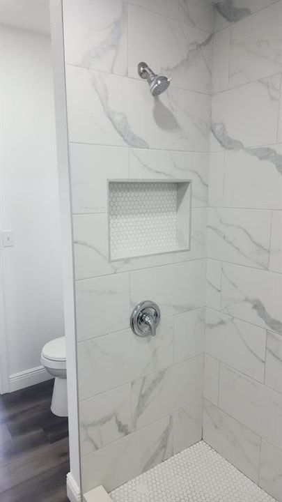 На продажу: $210,000 (3 спален, 2 ванн, 1242 Квадратных фут)