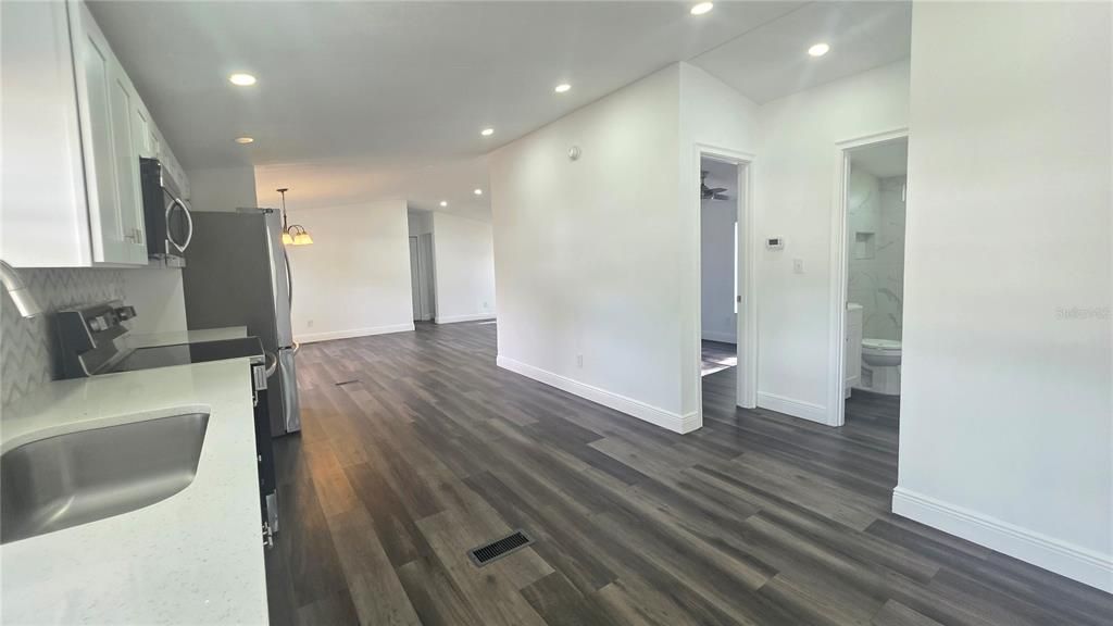 En Venta: $210,000 (3 camas, 2 baños, 1242 Pies cuadrados)